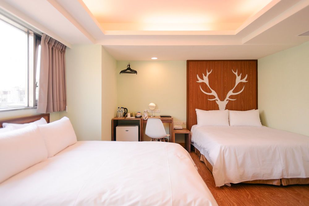 Kiwi Express Hotel - Chenggong Rd Тайчжун Экстерьер фото
